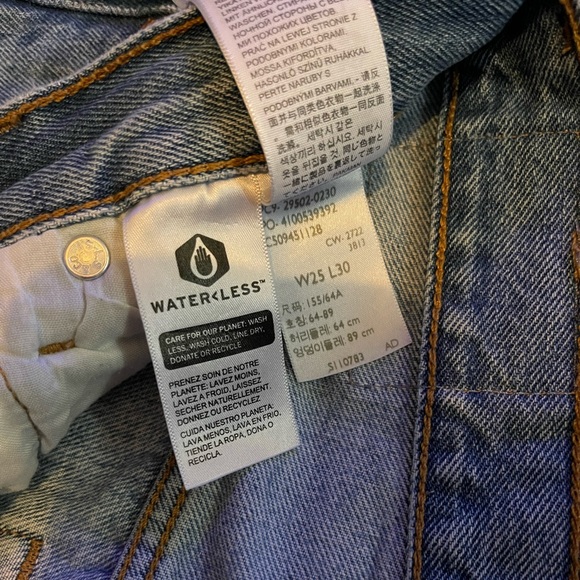 Levi’s • 501 S • Skinny • Women’s • Jeans • 25 X 30 • Button Fly • Distressed • - Picture 5 of 10